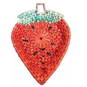 Vintage Strawberry Fruit Woven Tray